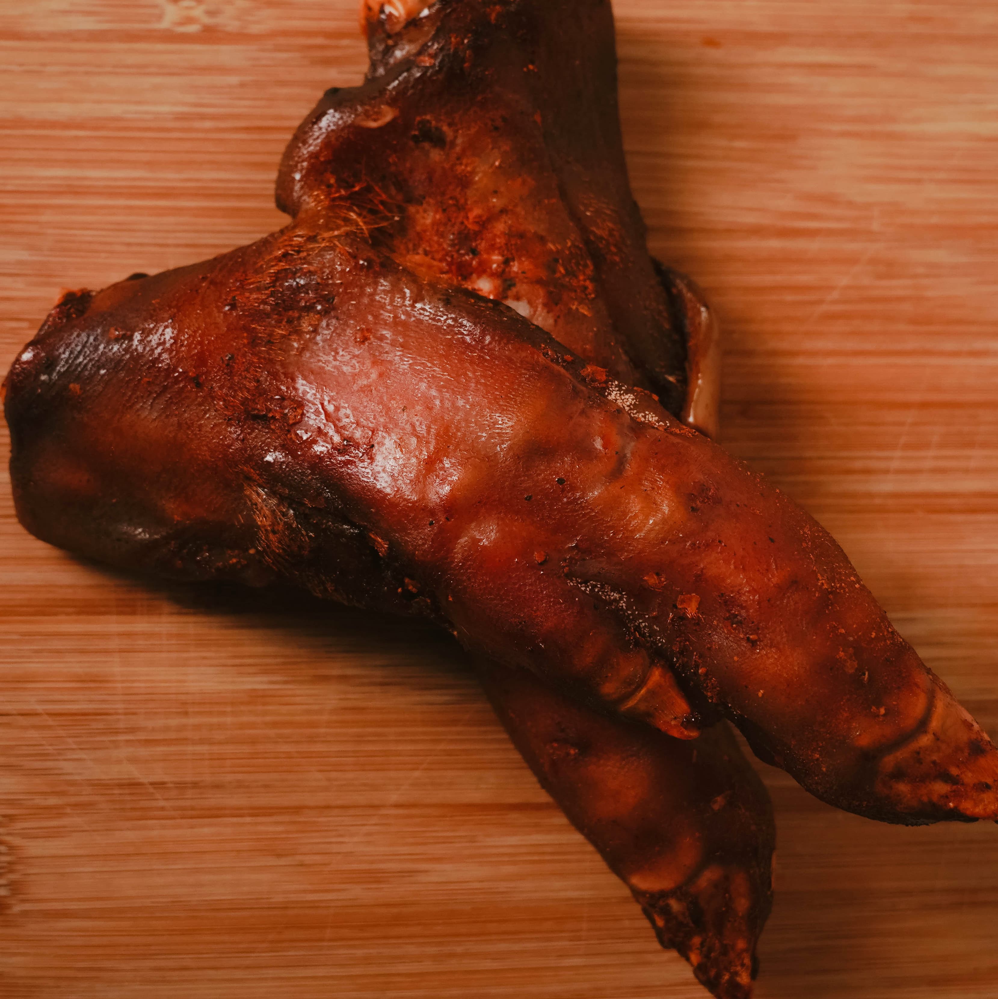 Comprar Mano de Cerdo Curada en El Negrillón Embutidos
